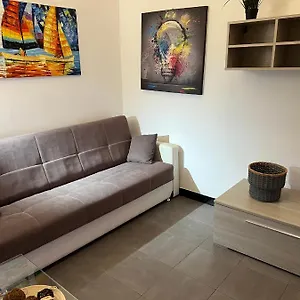appartamento-low-cost-fillak.hotelitalianriviera.com/